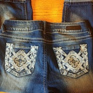 Wallflower Capri Jeans